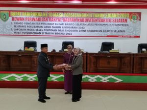 Pemerintah Daerah Sampaikan Raperda APBD-P ke DPRD Barito Selatan